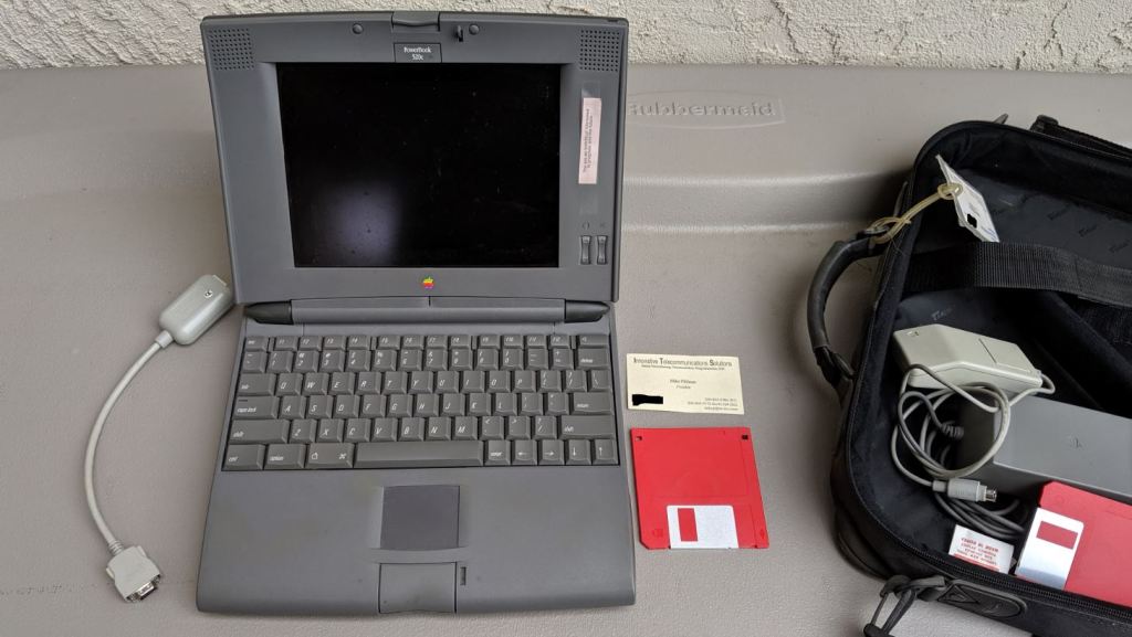 Archaeological Dig in the Garage Unearths Ancient Apple MacIntosh&nbsp;Computers